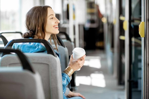 Comment le transport privé révolutionne les trajets vers et depuis l'aéroport de Lyon ?