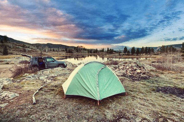 Quels sont les équipements et les activités offerts par le camping Garrigon pour des vacances réussies ?