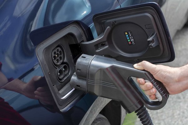 Quelle est l'autonomie maximale d'une voiture électrique sur une seule charge ?